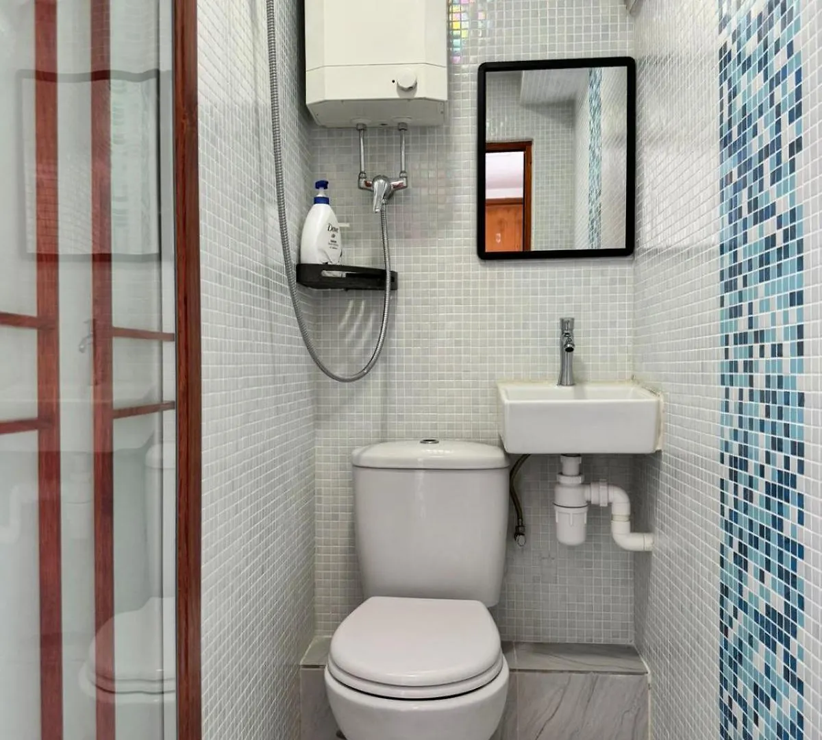 Rhine Guest House Hong Kong