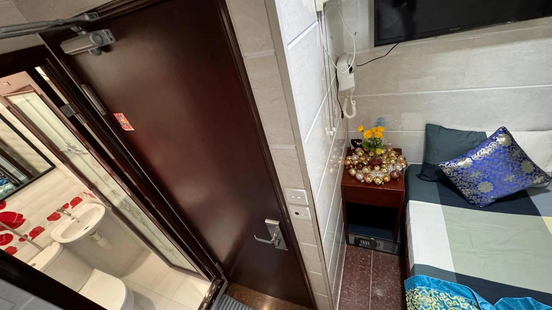 Rhine Guest House Hong Kong